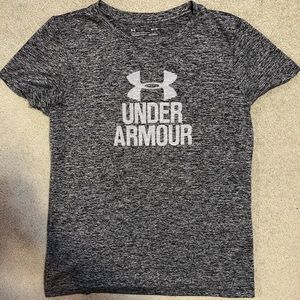 Under Armour workout tee! M